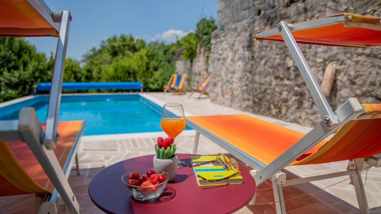 Villa Toscana With A Pool تيفات المظهر الخارجي الصورة